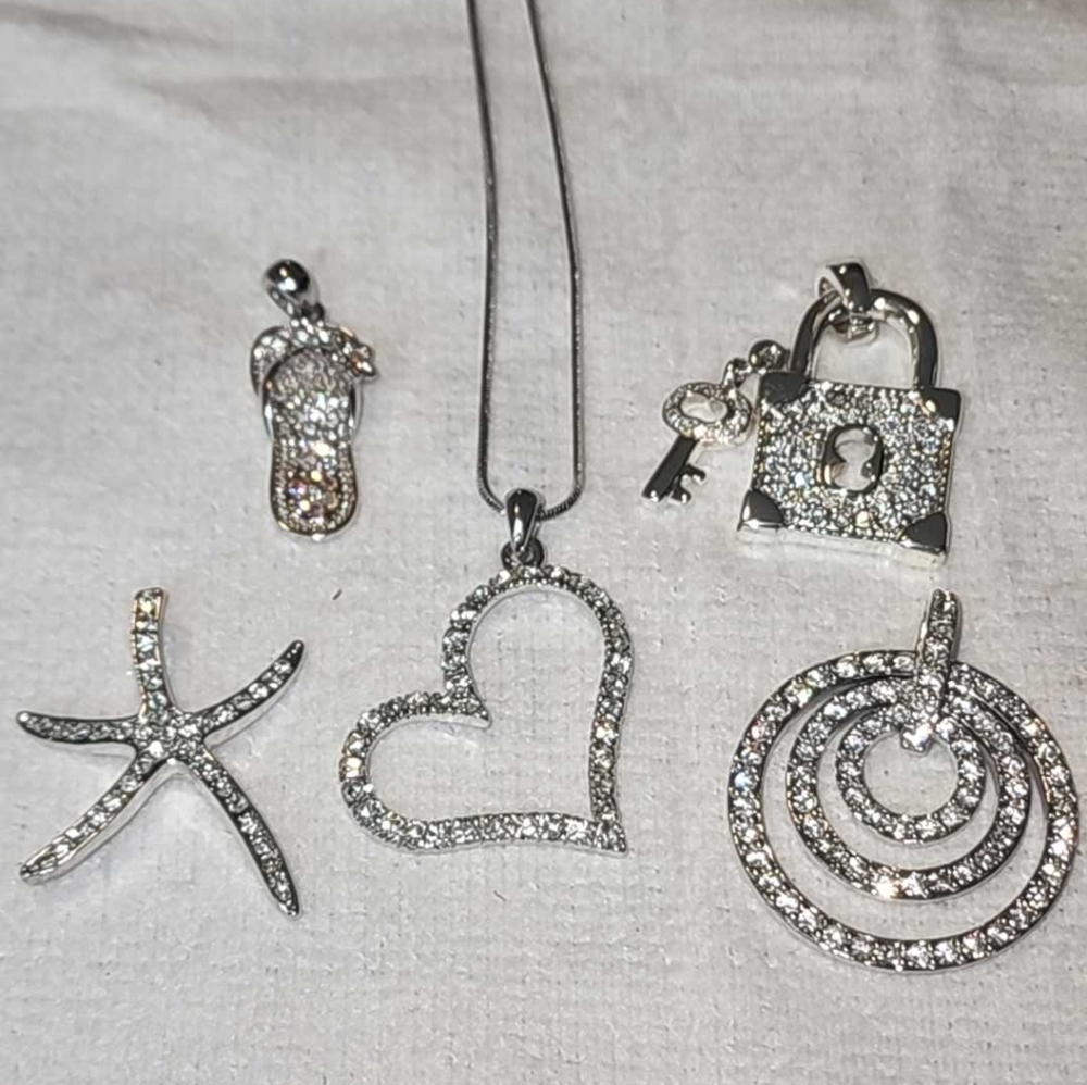Charms set of 5, silver tone with crystals, including chain, NWOT